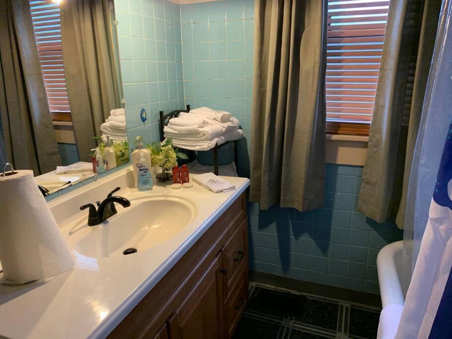 Comfortable 2-Bdrm Spacious Home With Wifi & Patio Indianapolis Ngoại thất bức ảnh