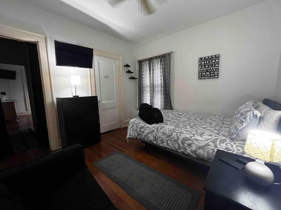 Comfortable 2-Bdrm Spacious Home With Wifi & Patio Indianapolis Ngoại thất bức ảnh