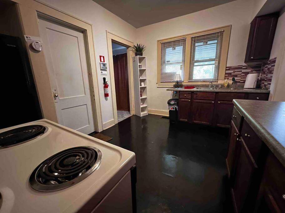 Comfortable 2-Bdrm Spacious Home With Wifi & Patio Indianapolis Ngoại thất bức ảnh