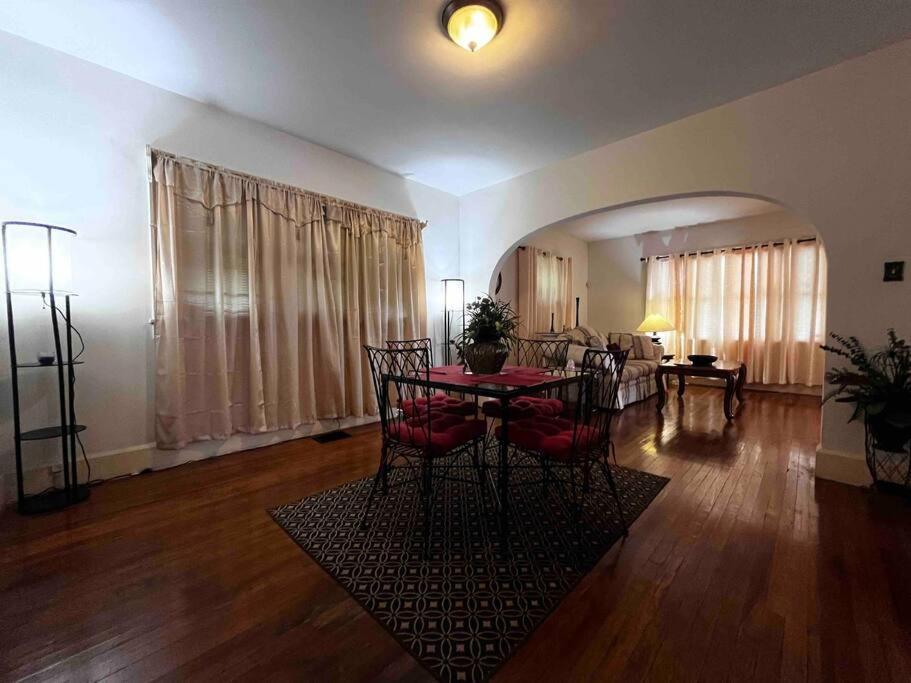 Comfortable 2-Bdrm Spacious Home With Wifi & Patio Indianapolis Ngoại thất bức ảnh