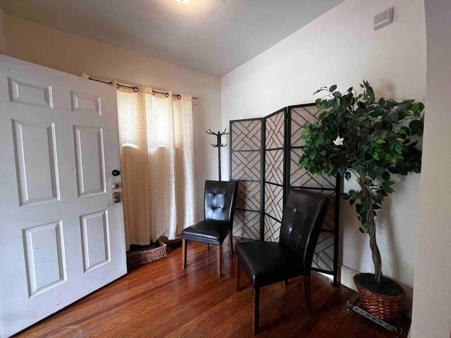 Comfortable 2-Bdrm Spacious Home With Wifi & Patio Indianapolis Ngoại thất bức ảnh